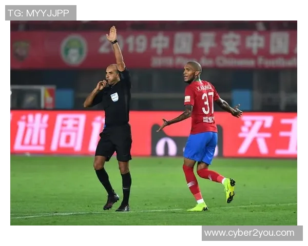 2019年山东鲁能与河南建业激战回顾：精彩瞬间与战术分析