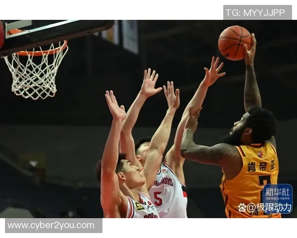 2016年宏远与新疆激战回顾比分揭晓精彩瞬间再现篮球盛宴 2016年宏远与新疆激战回顾比分揭晓精彩瞬间再现篮球盛宴