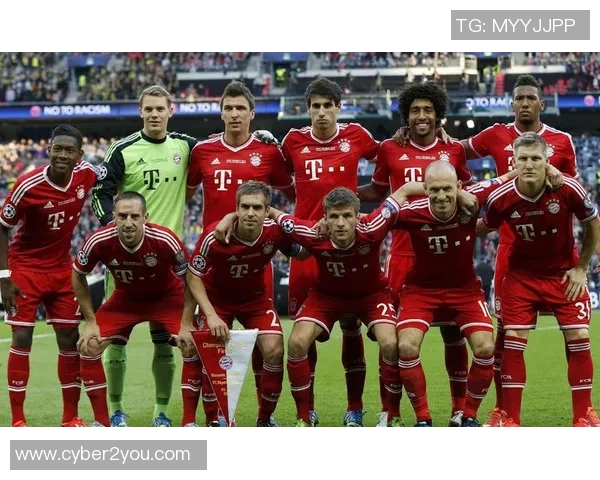 柏德博恩迎战科隆争夺德乙积分榜关键战役分析与展望 柏德博恩迎战科隆争夺德乙积分榜关键战役分析与展望