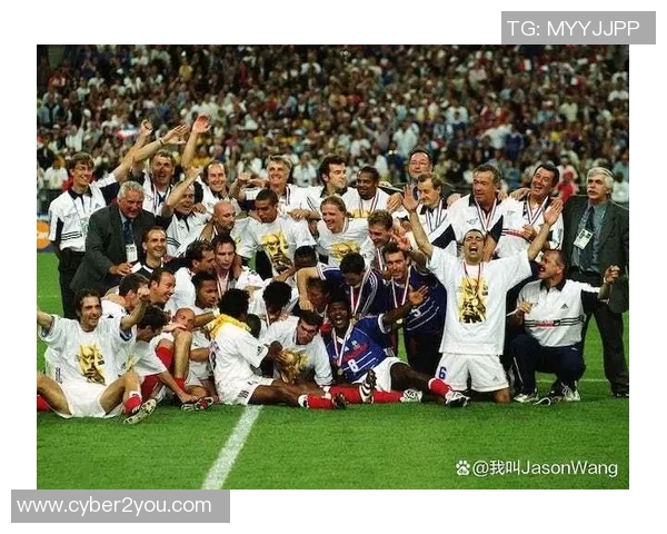 法国队在友谊赛中以7比2大胜巴西队展现强大实力 法国队在友谊赛中以7比2大胜巴西队展现强大实力