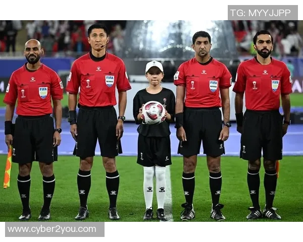 中国与卡塔尔比赛裁判组表现分析及其对比赛结果的影响探讨 中国与卡塔尔比赛裁判组表现分析及其对比赛结果的影响探讨