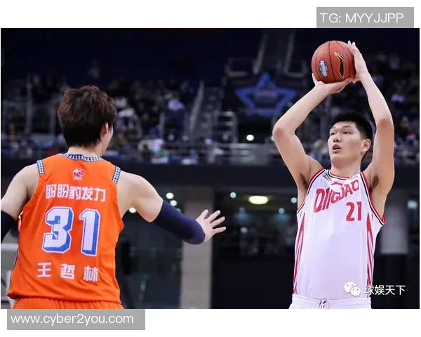 陈林坚的奋斗历程与职业生涯：从青涩少年到篮球场上的闪耀明星